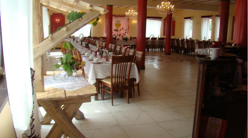 Florczaki Pensjonat Agroturystyczny Pod Modrzewiem B&B 외부 사진